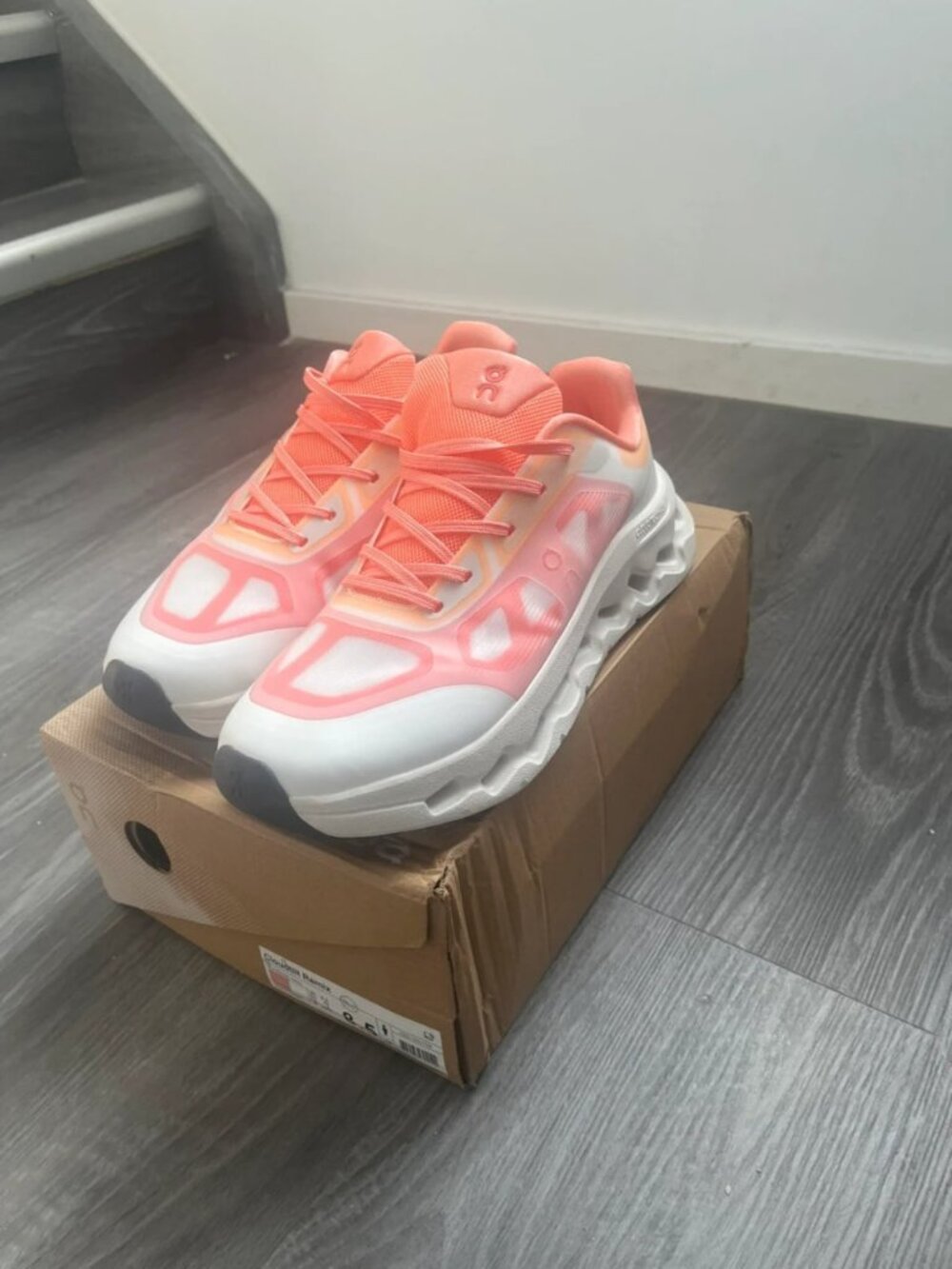 On Cloud Cloudtilt Remix Coral Men's Size US 8.5